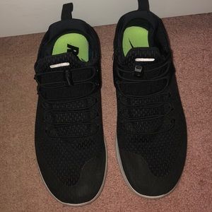 Black Nike Free RN Shoes